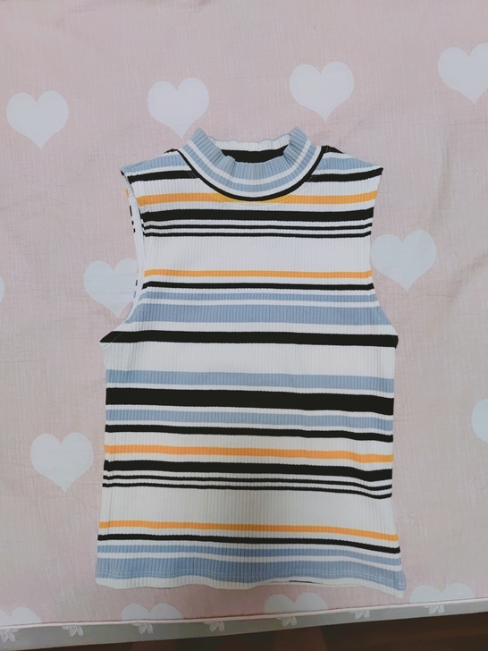 68 6ixty8ight的针织背心 全新...