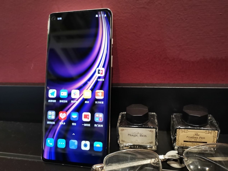 一加8正品手机99新。12+256银翼版。...