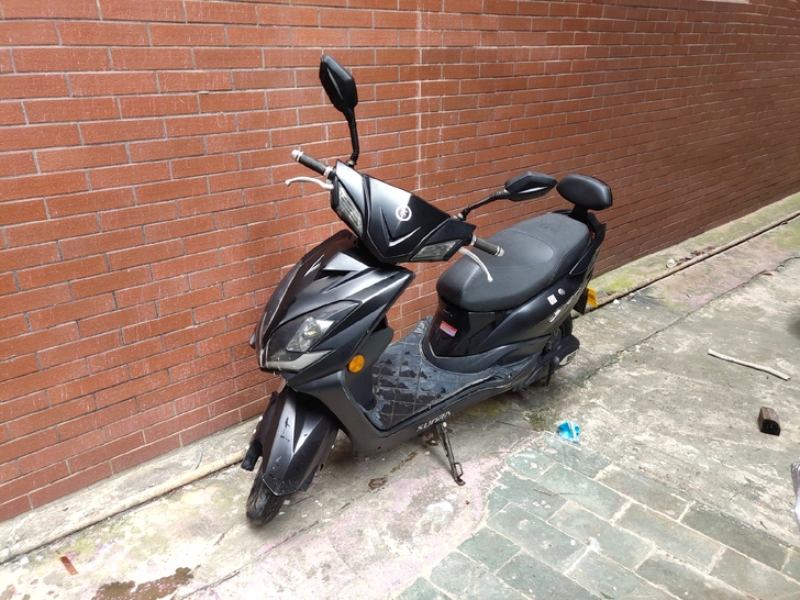出售一台19年新日电动车，更换全新电池天能...