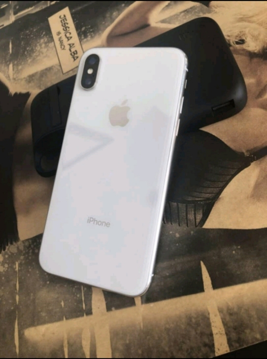 女生自用iPhoneX 白色 国行 64g...