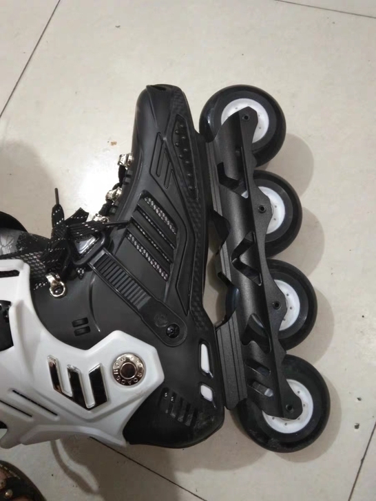 轮滑鞋成人溜冰鞋成年旱冰鞋男女专业平花鞋直...