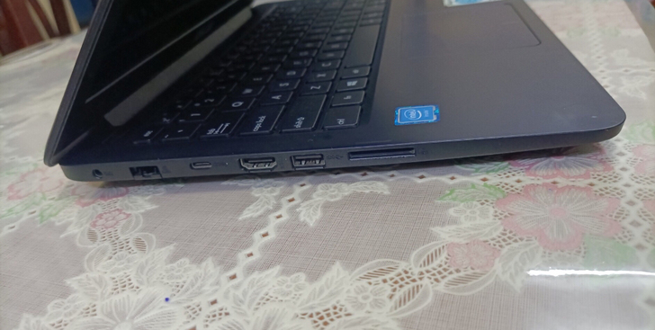 华硕笔记本电脑,不出外地,配置如图