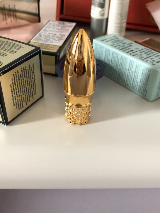 后口红小样一只1.5克21号色，套装赠送。...