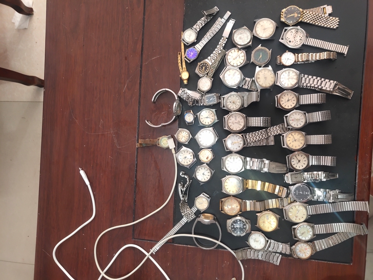 45个电子表55元不包邮