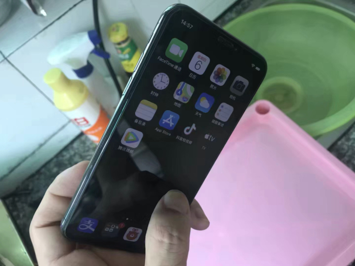 苹果iphonex手机我老婆原先使用的很爱...