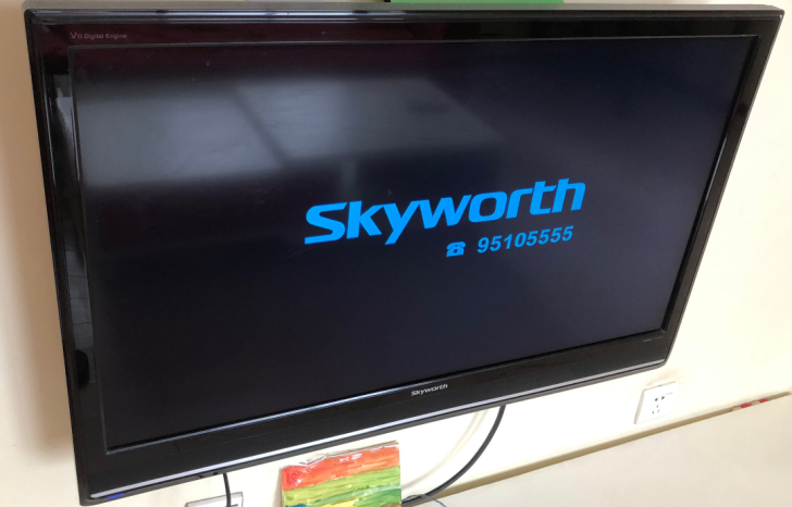 自用创维37寸液晶电视，接口齐全