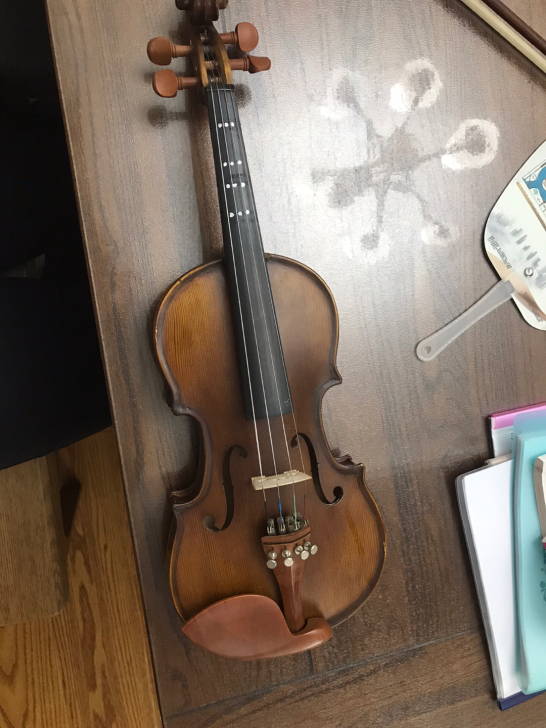1/4小提琴出售，购于老师处，无品牌，现换...