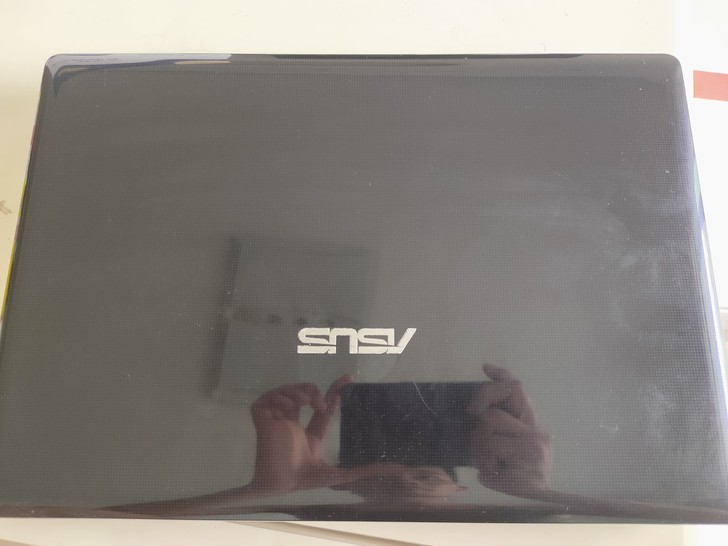 华硕X45V笔记本，第二代i3，半年前花了...