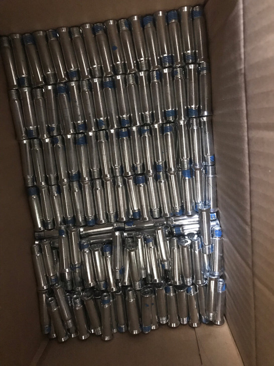 轮滑穿钉 轮滑刀架单排轮滑鞋穿钉