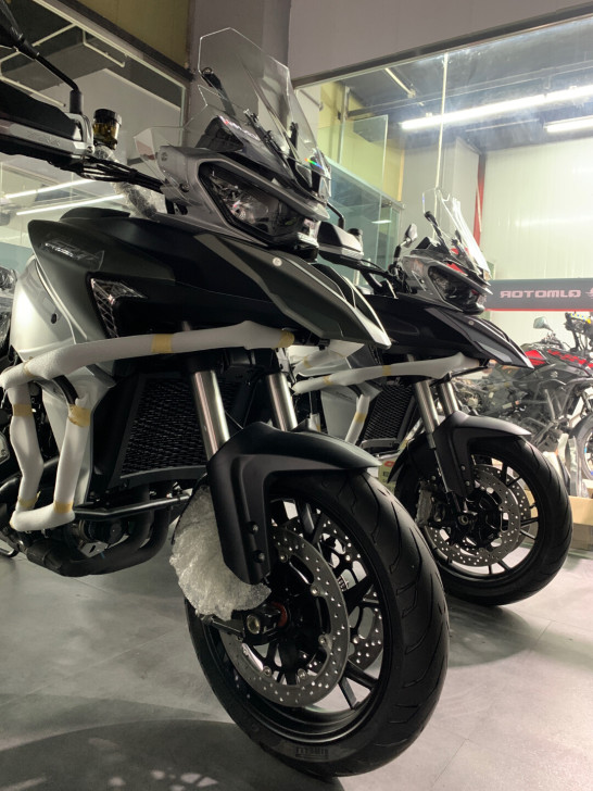 钱江骁750拉力越野摩托车！双杠水冷750...