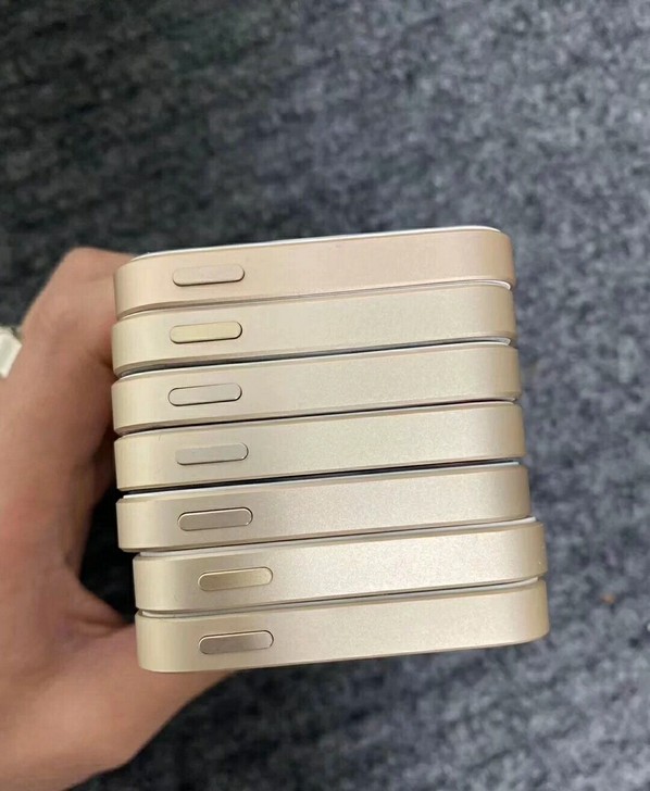 iPhone se 64G原装正品小钢炮S...