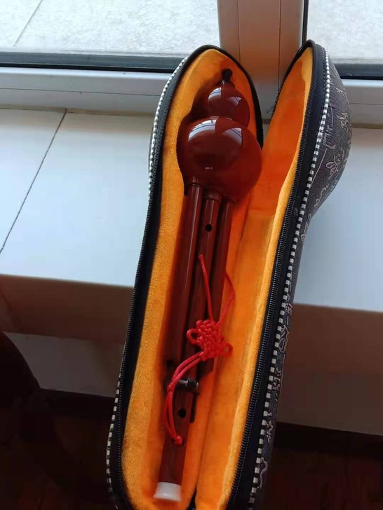 全新葫芦丝朋友送的，孩子不会吹。不知道什么...