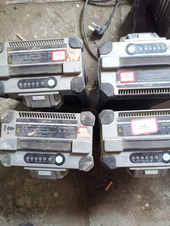 极飞无人机电池4块1540元，活动价格！