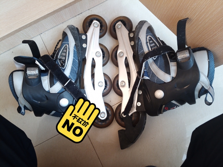 个人二手旱冰鞋40的，因用的少。回血卖。已...