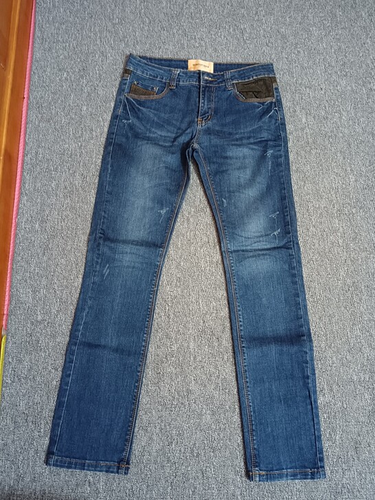 sanfan正品女款牛仔裤！30码！9五成...