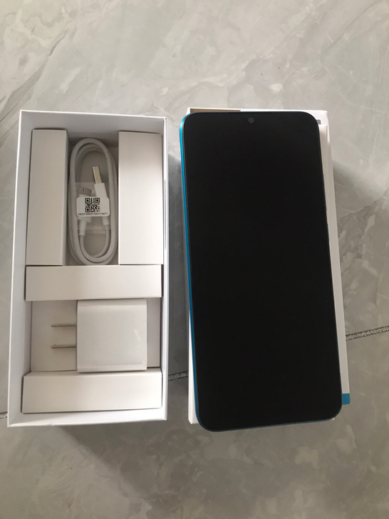 红米9A一台 4+64G 9.5成新 轻...