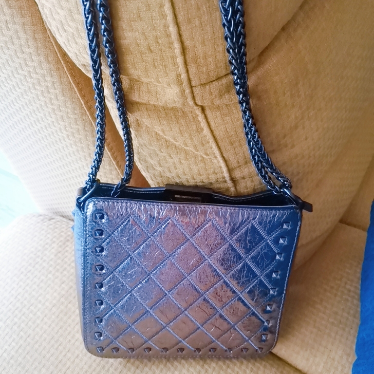 单古品牌包包，单肩包，斜挎包都可