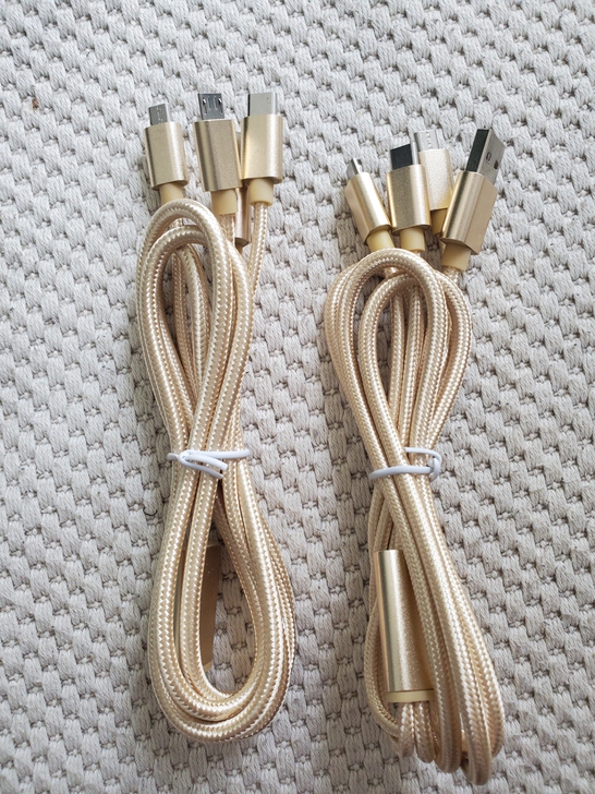 三合一充电线，买二包邮