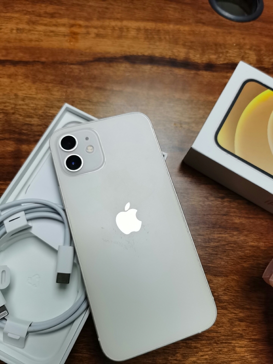 苹果iPhone12，国行，128内存。再...