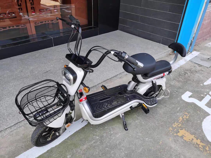 二手电动车，很好骑，买了新车，所以这辆便宜...