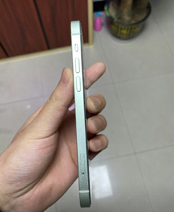 苹果12 绿色 128G  在保修期 国行...