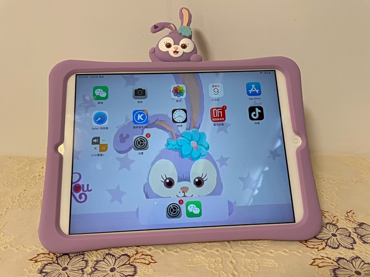 女生自用iPad4 32g 9.7寸，无暗...