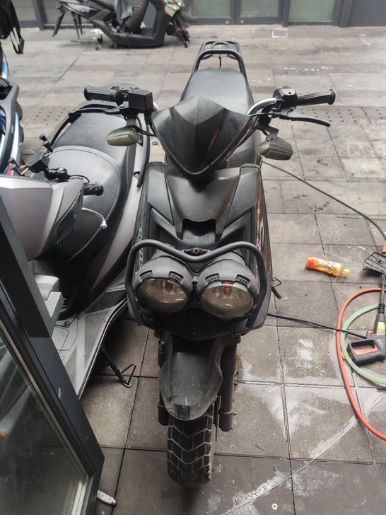 出一台闲置路虎踏板车！车况精品外观将就！没...