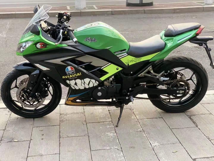 摩托车，二手摩托车，地平线跑车，趴赛，街车...