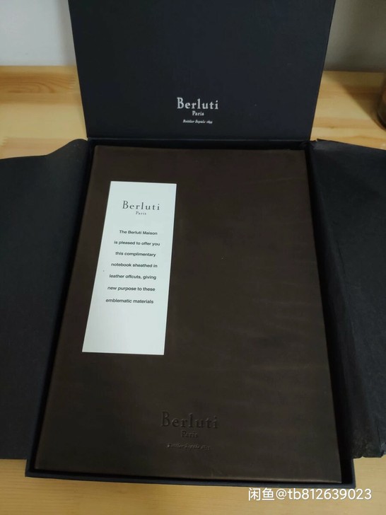 正品berluti 笔记本，全新 全新，闲...