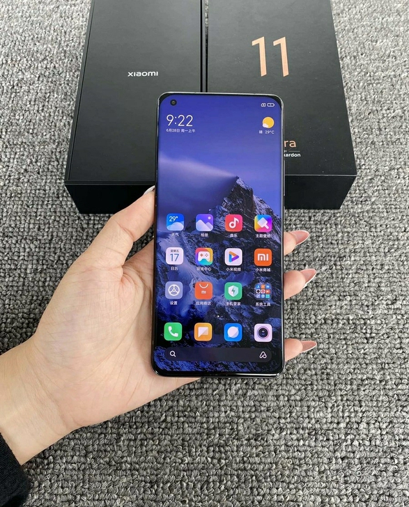 小米11ultra至尊  12+256陶瓷...
