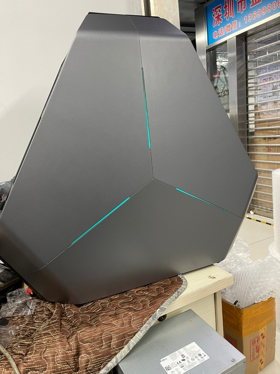 外星人Area-51 R2大三角 准系统