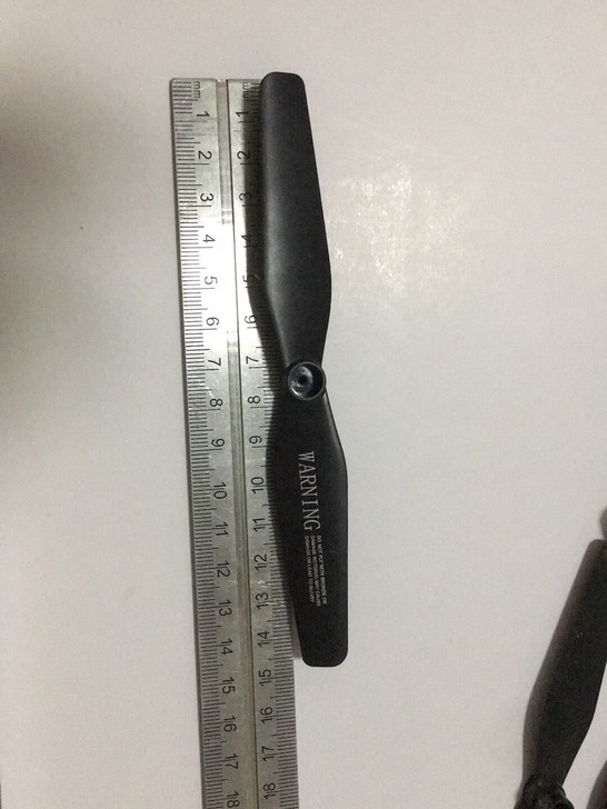无人机螺旋桨两套一套全新一套有使用痕迹，有...