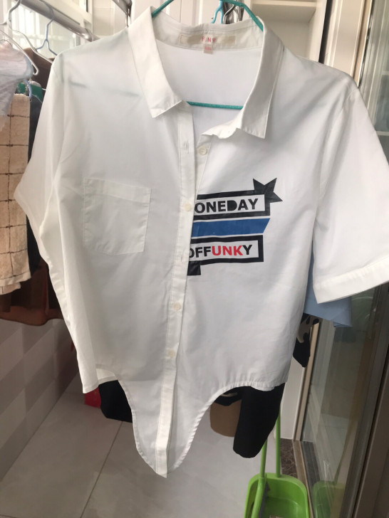 可爱学院风女生唯美活泼白色印花小衬衫