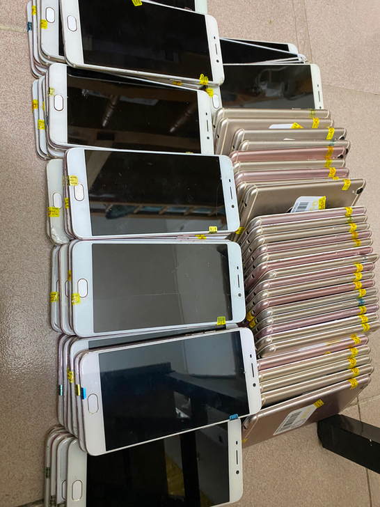 oppo r9s手机4+64g工作室手机正...