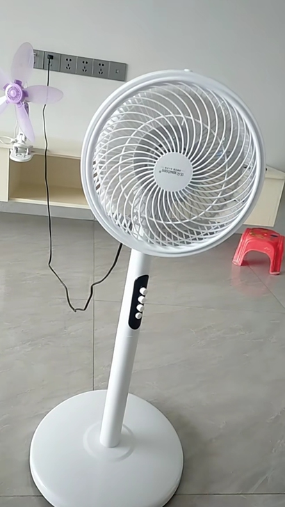 处理几台空气循环扇落地电风扇宿舍家用静音涡...