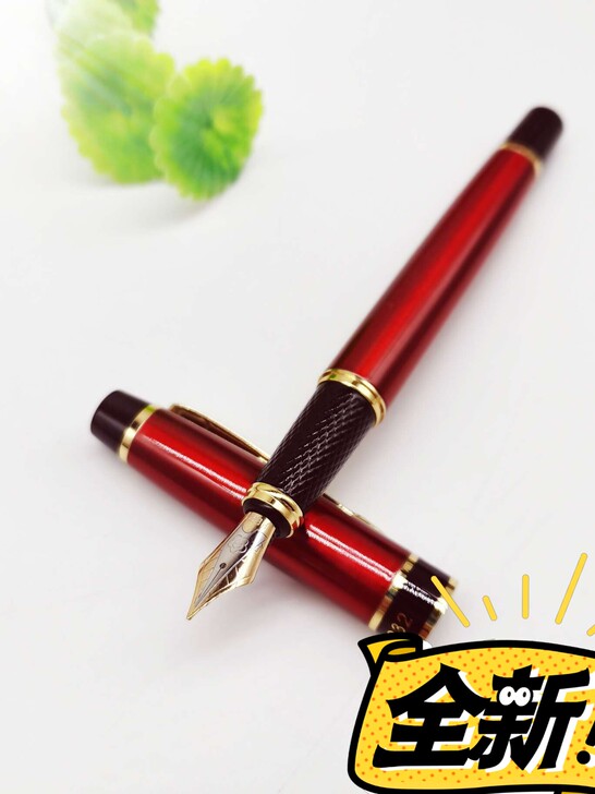 闲置英雄钢笔一只