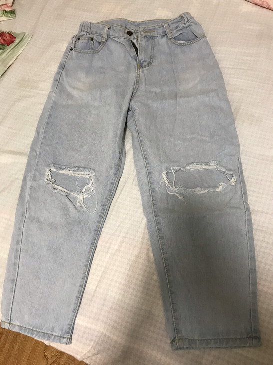 定制品牌破洞牛仔裤