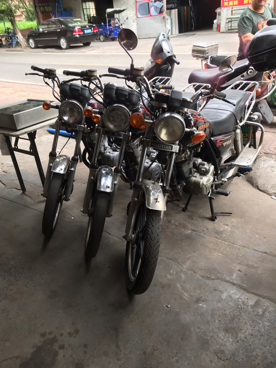 大量出售各种二手摩托车，一台也是批发价哦，