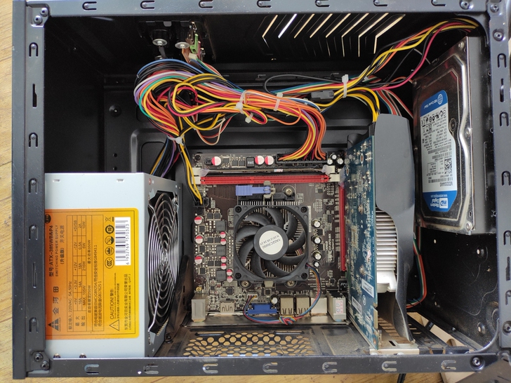 x4 641主机，威刚4G，硬盘320G，...