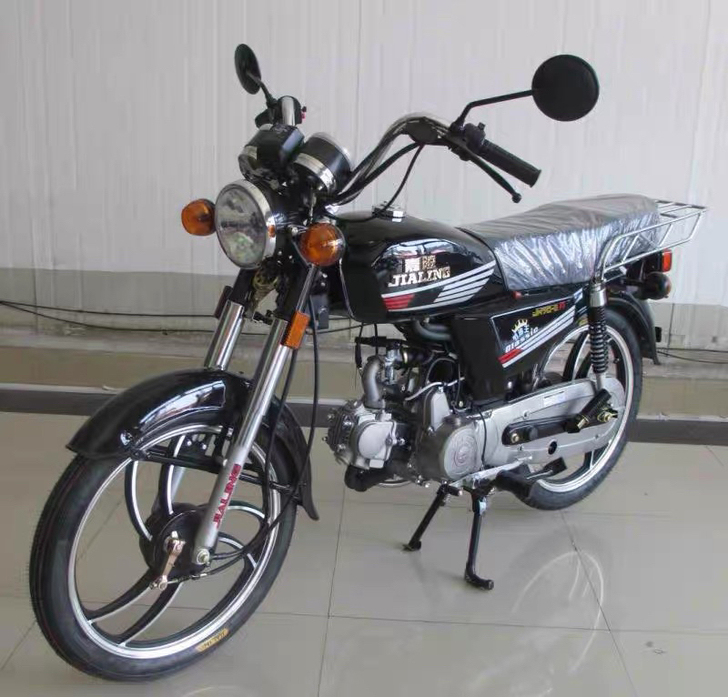 收一辆海南嘉玲70cc摩托车。请自觉发车的...