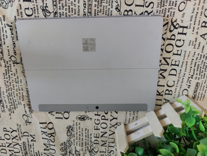 微软surface go 64G i5处理...