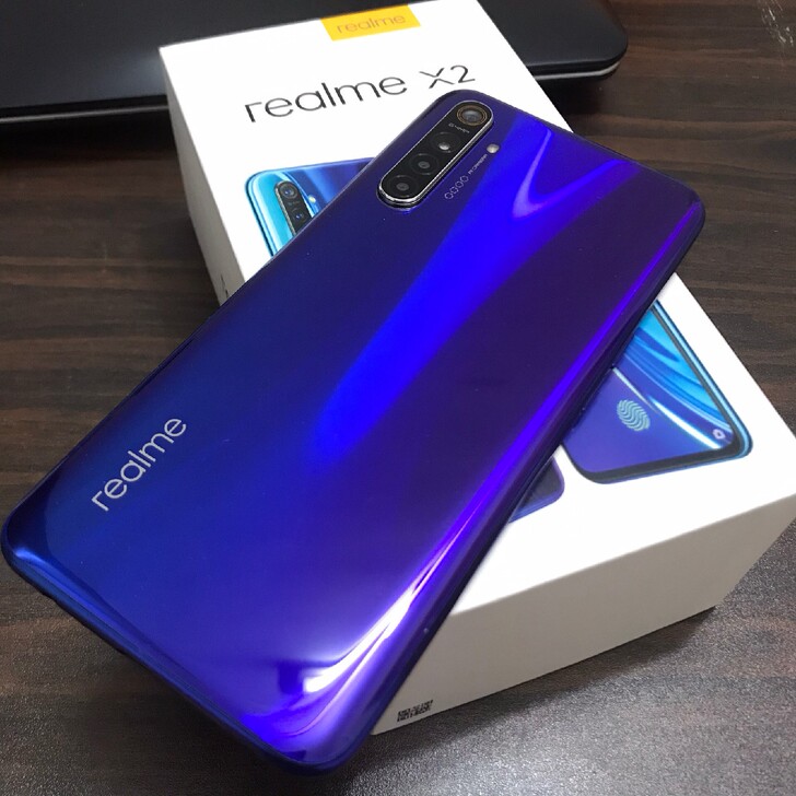 出一台9新realme手机