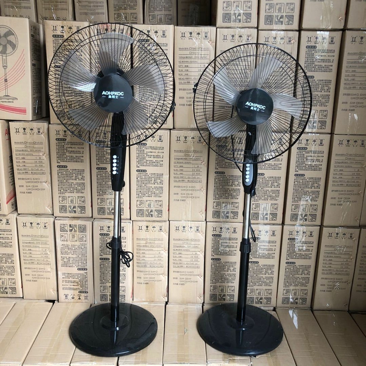 电风扇家用清凉宿舍立式遥控静音旋转摇头强力...