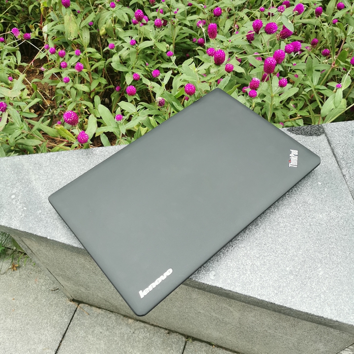 转让女生个人自用闲置联想ThinkPad笔...