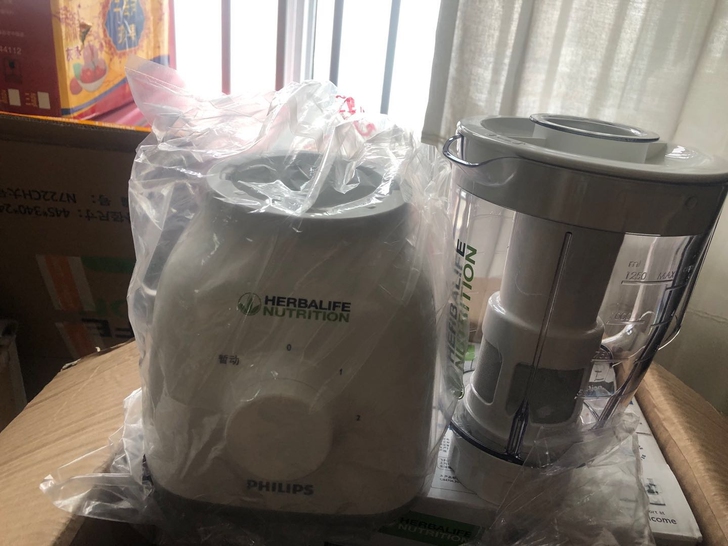 全新搅拌机，闲置， 飞利浦，型号见下图。