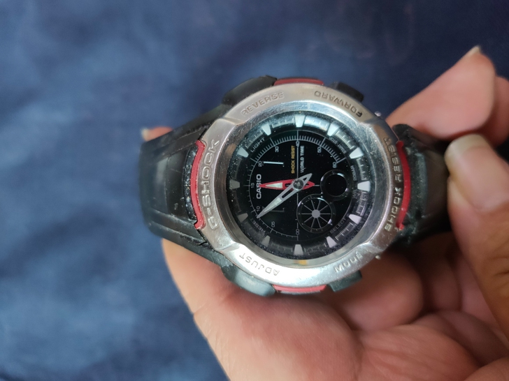 Casio表一块g600，成色如图三壳坏，...