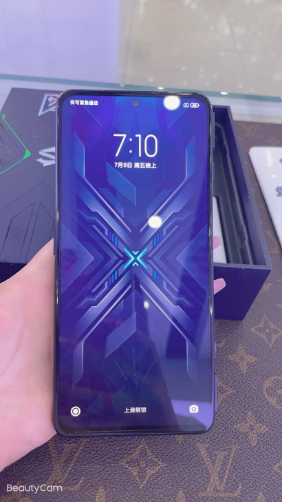 游戏手机黑鲨4，12+128g，全网通5G...