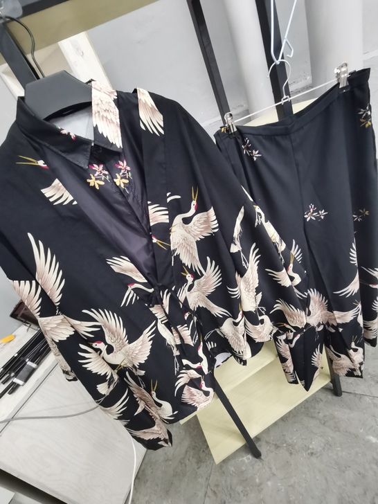 撤店了，男汉服古风数套，看图选购，截图询价...