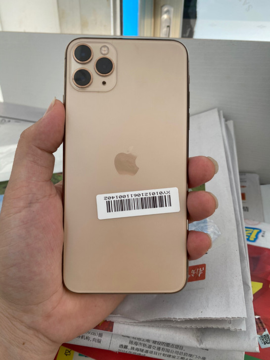 苹果11promax 64g 国行金色双卡...