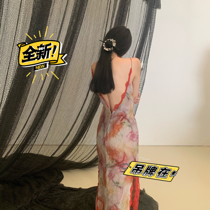 恣肆   萨荷尔 油画颜料 美学构造吊带裙...